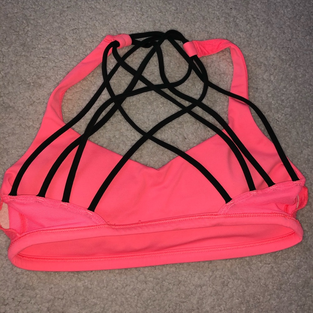 Lululemon sports bra